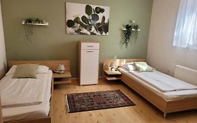 Ferienwohnung Hahn Graz (souterrain)
